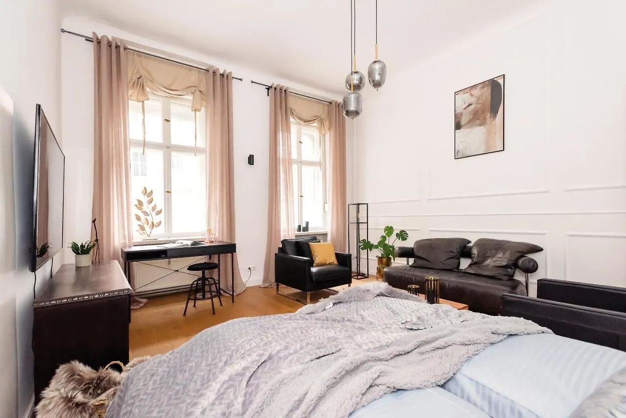 #New# Biz Apt | 5min HBF | HotSpot2go | Berlin Art Appartement